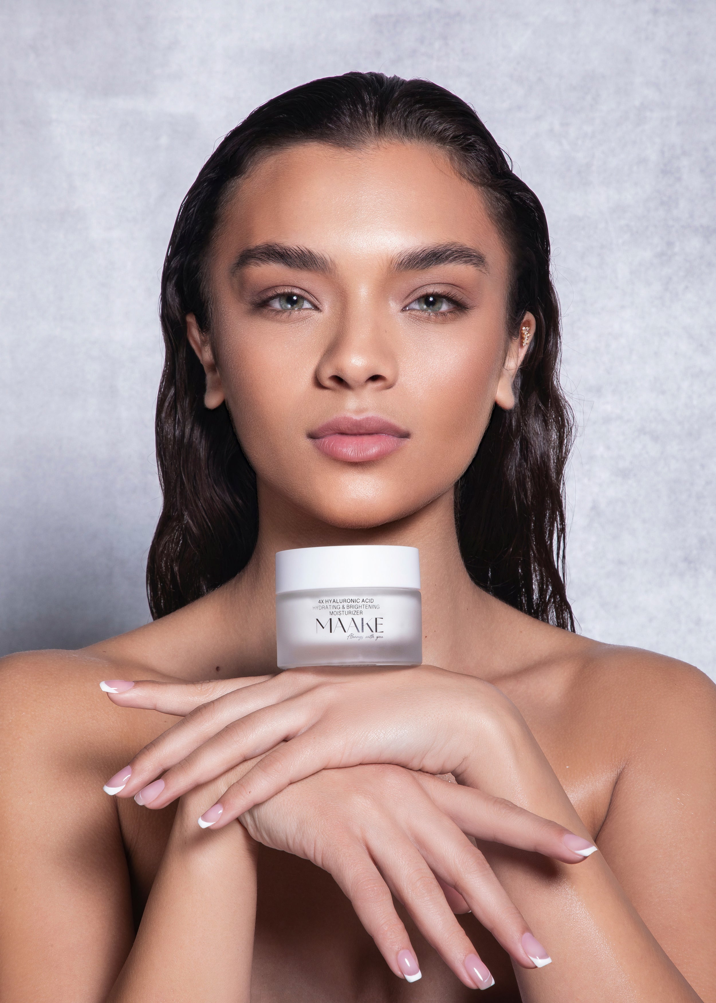 4XHyaluronic Acid Hydrating & Brightening Moisturizer