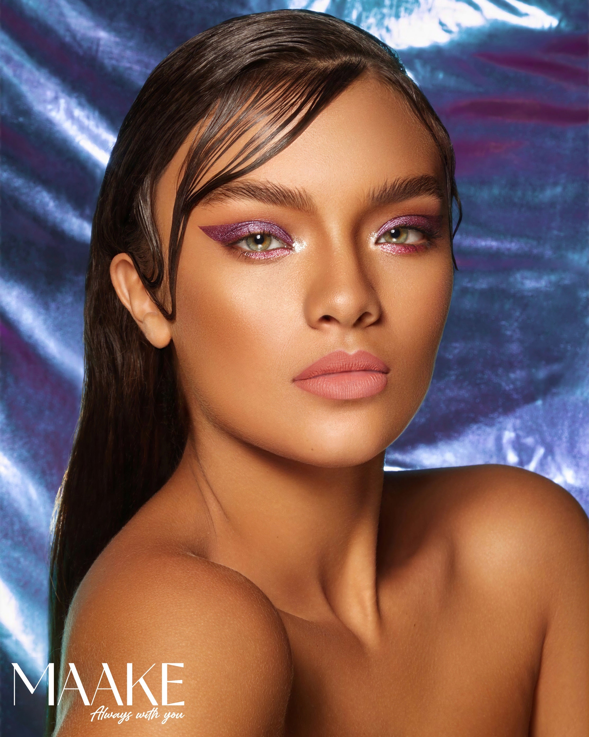 METALLIC LIQUID SHADOW