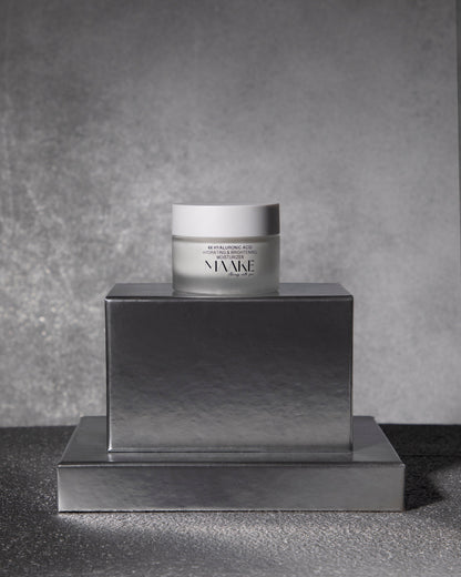 4XHyaluronic Acid Hydrating &amp; Brightening Moisturizer